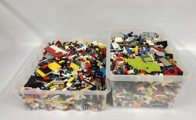 2 X TUBS CONTAINING AN EXTENSIVE GROUP OF MAINLY 