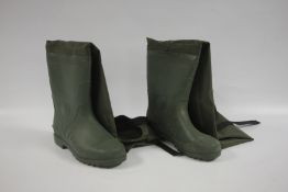 PAIR OF BEHR ANGEL SPORT SIZE 45 WADERS (AS NEW).
