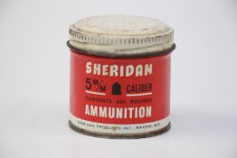 A VINTAGE TIN OF SHERIDAN .20/5MM PELLETS.