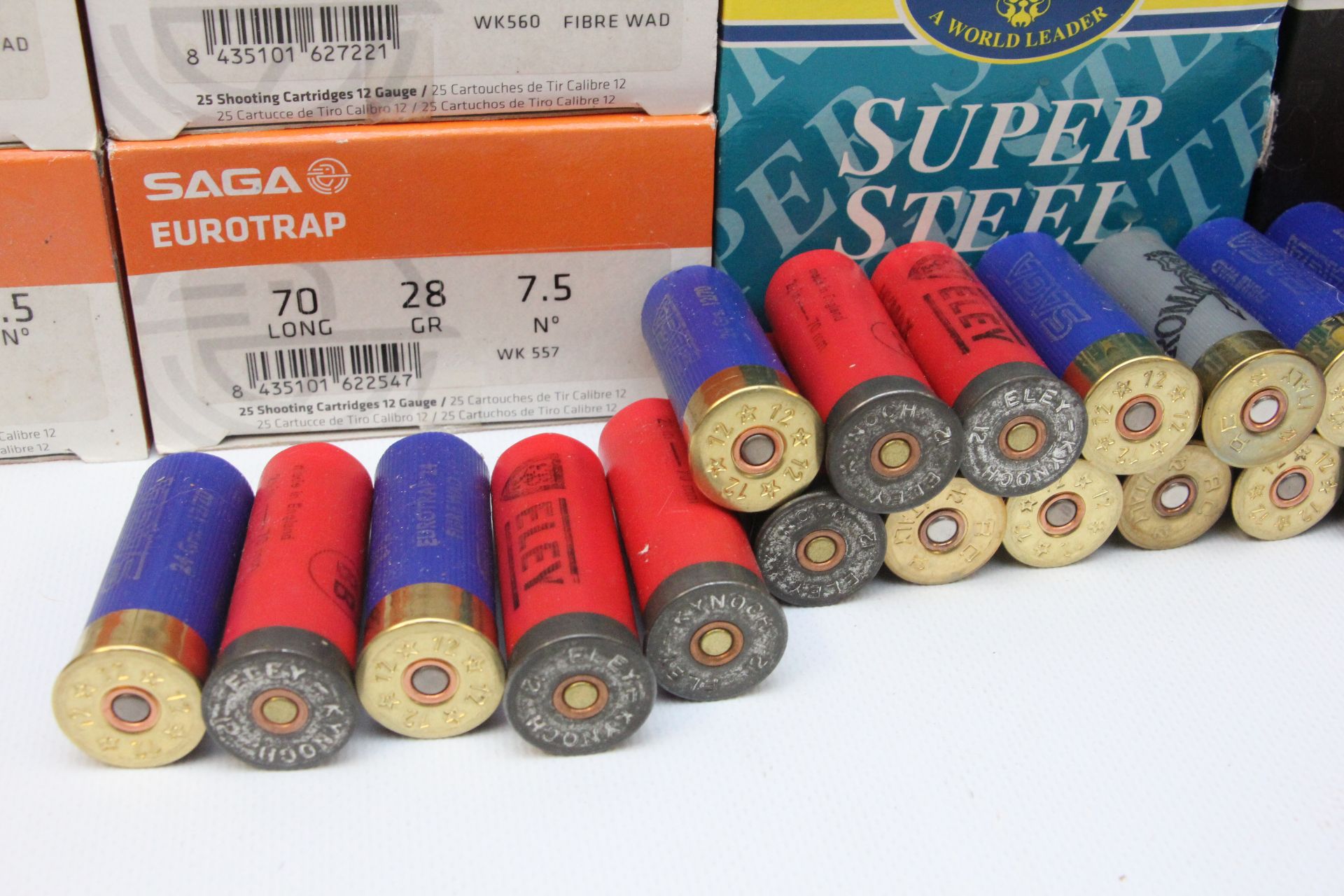 APPROX 300 12 GAUGE CARTRIDGES TO INCLUDE SAGA EURO TRAP 28 GRAM 7.5 SHOT + QUANTITY LOOSE. - Image 6 of 14