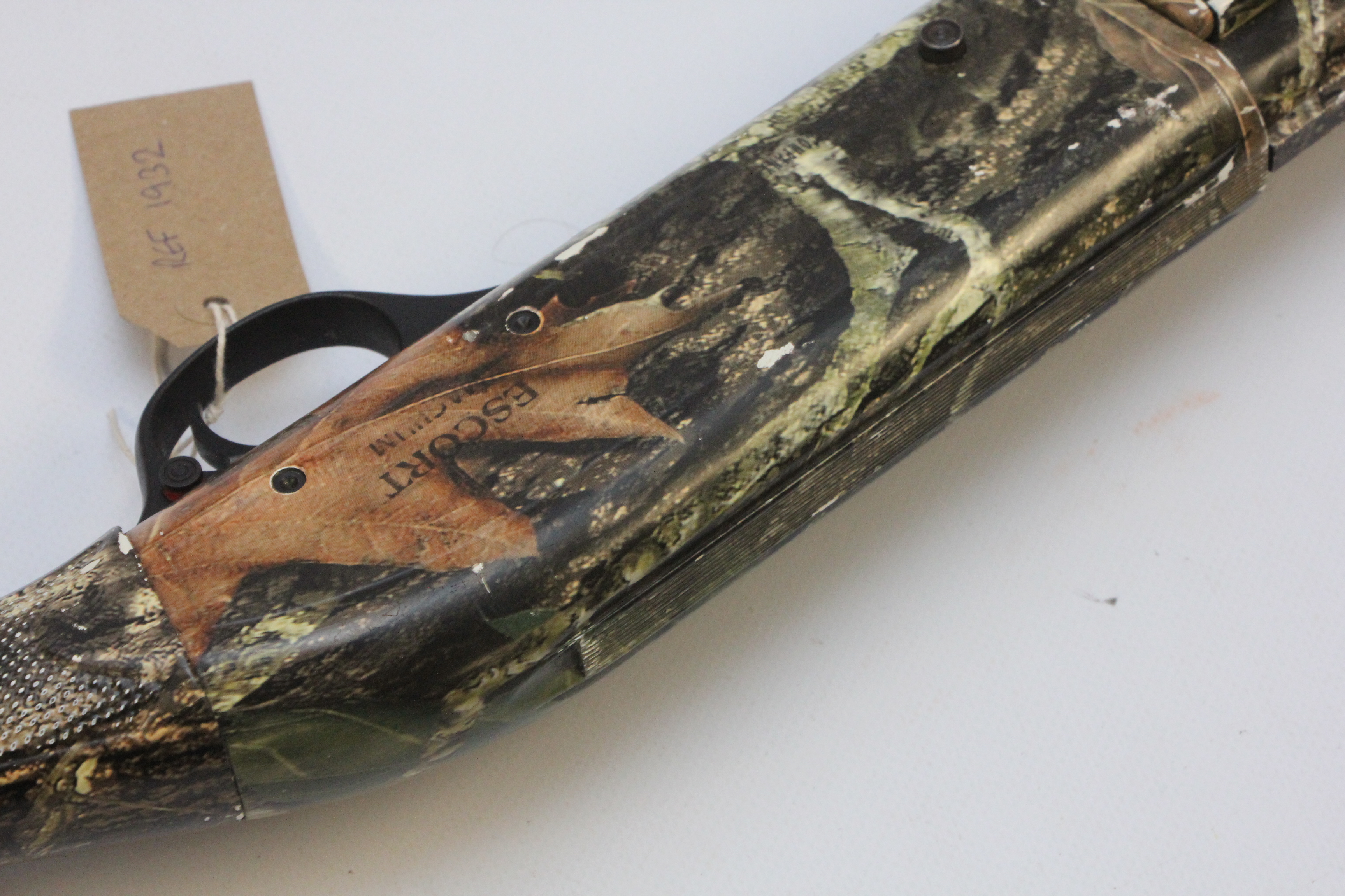 RFD SALE ONLY - HATSAN ESCORT MAGNUM 12 GAUGE SEMI AUTO THREE SHOT SHOTGUN, - Image 12 of 17