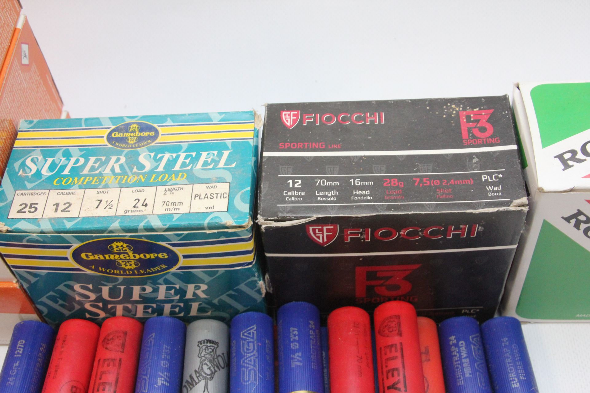 APPROX 300 12 GAUGE CARTRIDGES TO INCLUDE SAGA EURO TRAP 28 GRAM 7.5 SHOT + QUANTITY LOOSE. - Image 11 of 14