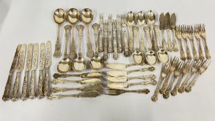 A MATCHED GROUP OF ANTIQUE SILVER KINGS PATTERN FLATWARE COMPRISING OF 6 X SPOONS LONDON VARIOUS