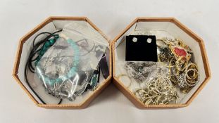 SELECTION OF COSTUME AND GEMSTONE JEWELLERY IN 2 SMALL HEXAGONAL BOXES.