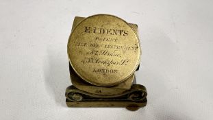 AN ANTIQUE BRASS CLIPLEI DOSCOPE MARKED E.J.
