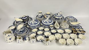 AN EXTENSIVE COLLECTION OF BLUE AND WHITE DINNERWARE TO INCLUDE WEDGWOOD WILLOW,