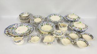 A ROYAL DOULTON POMEROY DINNER SERVICE, APPROX 55 PIECES.
