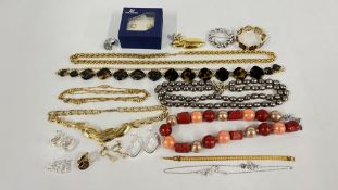 A GROUP OF DESIGNER JEWELLERY TO INCLUDE SWAROVSKI & NAPIER, MONET & JAEGER ETC.