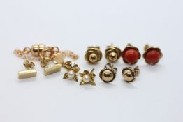 FIVE VARIOUS PAIRS OF 9CT GOLD EARRINGS AND 9CT GOLD SWIVEL LINKAGE.