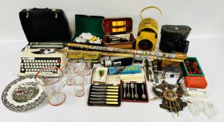 GROUP OF COLLECTABLES TO INCLUDE VINTAGE REGENT BINOCULARS,