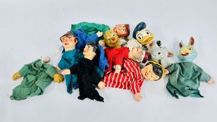 A GROUP OF VINTAGE CERAMIC HAND PUPPETS WITH FABRIC BODIES, 3 EXAMPLES STAMPED 