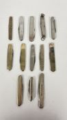 A GROUP OF 13 ASSORTED POCKET KNIVES TO INCLUDE A JOHN WATTS EXAMPLE.