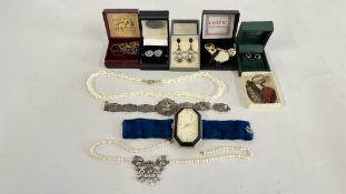 A GROUP OF ASSORTED JEWELLERY TO INCLUDE SILVER AND WHITE METAL, STUD EARRINGS, FILIGREE BRACELET,