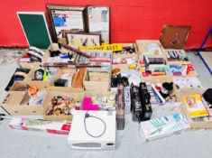 18 X BOXES OF ASSORTED HOUSEHOLD SUNDRIES TO INCLUDE CD'S AND BLU-RAY DVD'S, BOSCH KETTLE,