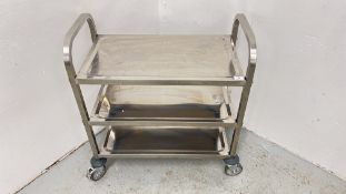 THREE TIER STAINLESS STEEL CATERING TROLLEY.