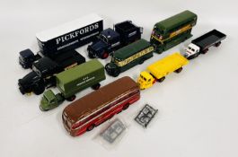 A TRAY OF 9 UNBOXED CORGI 1-50 SCALE MODELS IN V.G.C.