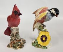 TWO BESWICK BIRD FIGURES CHICKADEE 929 AND A RED CARDINAL 927, BOTH WITH ROUND BESWICK BACK STAMPS.