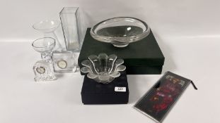 A BOXED SET OF 6 ROYAL DOULTON CRYSTAL GLASSES + A HEAVY CENTRE PIECE, VARIOUS VASES,