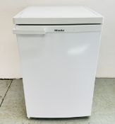 MIELE UNDER COUNTER FRIDGE - SOLD AS SEEN.