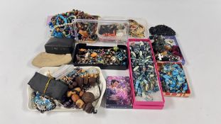 A BOX CONTAINING AN EXTENSIVE GROUP OF ASSORTED COSTUME JEWELLERY, BEADED NECKLACES,