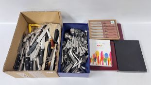 A BOX OF MIXED KITCHEN KNIVES TO INCLUDE GOLD HAMSTER & J.A.