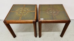 A PAIR OF MID CENTURY G PLAN TEAK OCCASIONAL TABLES WITH TILED TOPS.