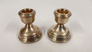 PAIR OF SILVER SQUAT CANDLESTICKS BIRMINGHAM 1971 HEIGHT 6.5CM.