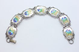 A CIRCA 1940'S SILVER ENAMEL FISH BRACELET, UNKNOWN MAKER.