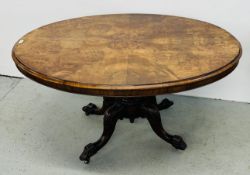 20th CENTURY WALNUT REPRODUCTION OVAL TILT TOP DINING TABLE ON SPLAYED LEGS, WIDTH 134CM.