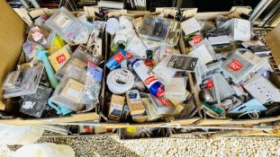 7 BOXES OF AS NEW CLEARANCE FITTINGS AND FIXINGS TO INCLUDE SOCKETS, LED LIGHTS, CABLE, BRACKETS,