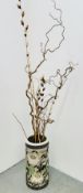 A GLAZED CERAMIC STICK / UMBRELLA STAND CONTAINING HAND CRAFTED FLORAL STEMS AND NATURAL TWISTED