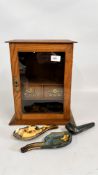 AN ANTIQUE OAK SMOKER'S CABINET (NO KEY OR MECHANISM) W 29.5 X D 21.