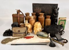 A BOX OF COLLECTIBLES TO INCLUDE STONEWARE BOTTLES,