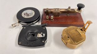 A GROUP OF COLLECTIBLES TO INCLUDE 2 X TAPE MEASURES, ONE MARKED G.P.