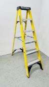 A YOUNGMAN FIBREGLASS FIVE TREAD FOLDING STEPLADDER.