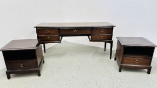 A STAG MINSTREL KNEEHOLE DRESSING TABLE AND DRESSING STOOL + PAIR OF STAG MINSTREL SINGLE DRAWER