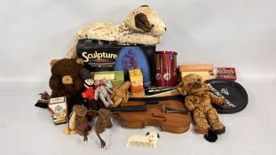 A BOX OF ASSORTED VINTAGE GAMES TO INCLUDE 