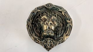 (R) LION HEAD DOOR KNOCKER.