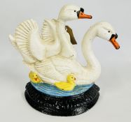 (R) SWANS DOORSTOP, H 29CM.
