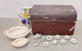 A VINTAGE TWO HANDLED TIN TRUNK TO INCLUDE A VINTAGE CHILD'S TEA SET,