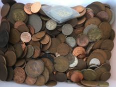 COINS: TUB MIXED MAINLY UK WITH PRE AND POST DECIMAL, A FEW £1 NOTES, GUERNSEY 2004 D.