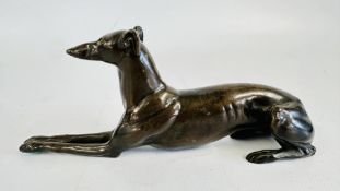 A BRONZE GREYHOUND SCULPTURE, UNSIGNED, L 26CM.