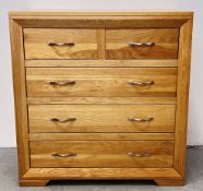 A GOOD QUALITY SOLID OAK 2 OVER 3 DRAWER CHEST, W 90CM X D 45CM X H 94CM.