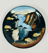 A MOORCROFT POTTERY PLATE, 
