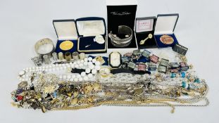 A BOX OF ASSORTED COSTUME JEWELLERY TO INCLUDE BEADED NECKLACES, CHARM BRACELET AND WATCHES,