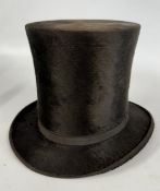 A VINTAGE TOP HAT AND BOX MARKED LS OLIVE ALAIS.
