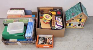 A GROUP OF TOYS, GAMES AND PUZZLES, PLAYING CARDS TO INCLUDE VINTAGE EXAMPLES, LEAD FIGURES,
