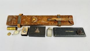 A GROUP OF COLLECTABLES TO INCLUDE A VINTAGE CASED DRAWING SET,