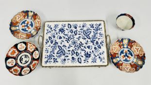 A GROUP OF 3 X IMARI PATTERN PLATES AND A SIMILAR BOWL + A GERMAN BLUE AND WHITE PORCELAIN TWO