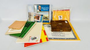 A VINTAGE MAHOGANY CASED DRAWING SET (NOT COMPLETE) WITH A GROUP OF ASSORTED SKETCH PADS.